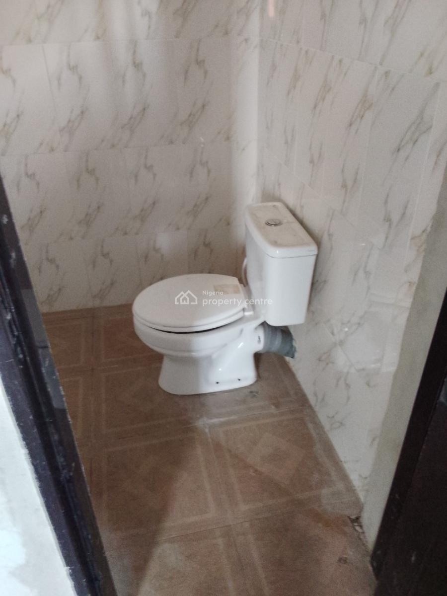 Clean 3 Bedroom Flat, Lakowe Phase 2, Ibeju Lekki, Lagos, Flat / Apartment for Rent