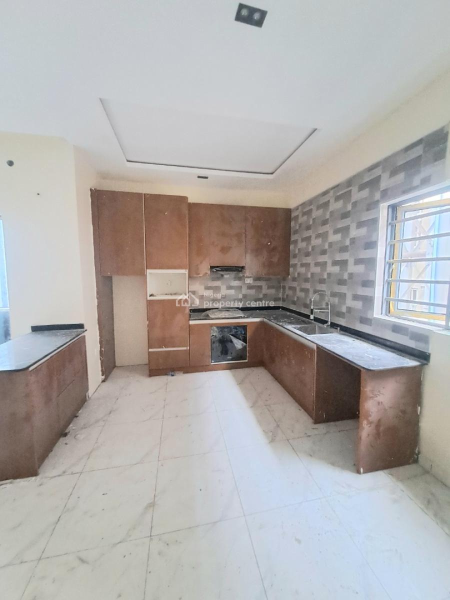 Newly Built 2 Bedroom Apartment in a Gated, Idado/agungi, Lekki, Lagos, Flat / Apartment for Rent