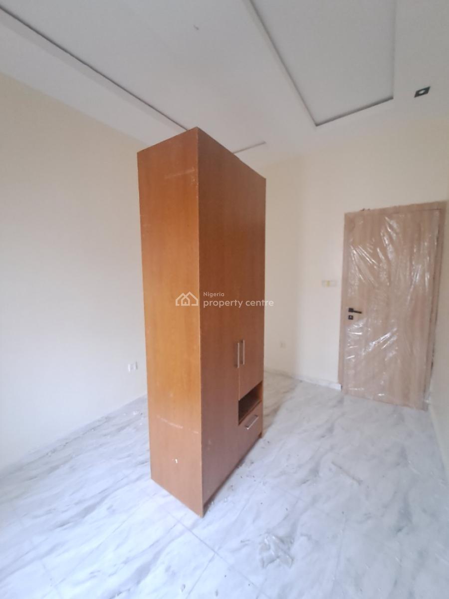 Newly Built 2 Bedroom Apartment in a Gated, Idado/agungi, Lekki, Lagos, Flat / Apartment for Rent