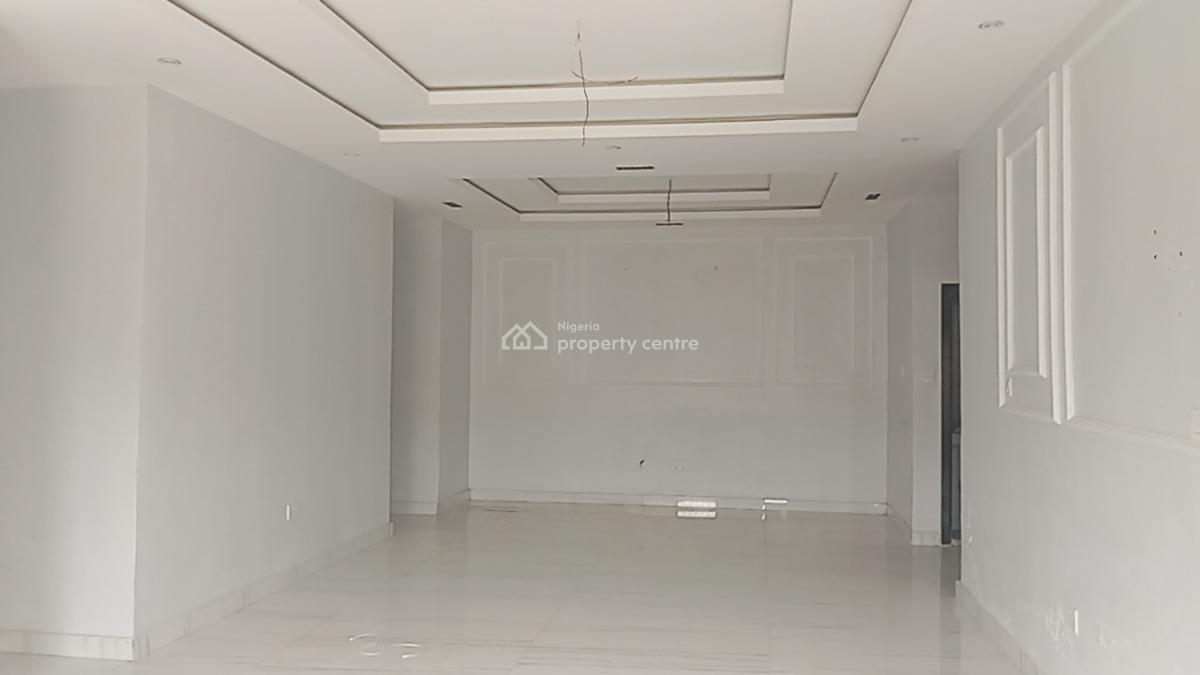 a Spacious 3 Bedroom Apartment, Lekki Paradise 3 Estate, Chevron Drive, Lekki, Lagos, Flat / Apartment for Rent