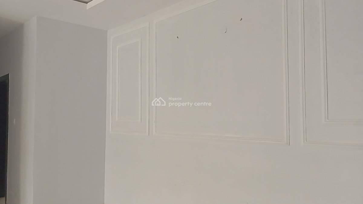 a Spacious 3 Bedroom Apartment, Lekki Paradise 3 Estate, Chevron Drive, Lekki, Lagos, Flat / Apartment for Rent