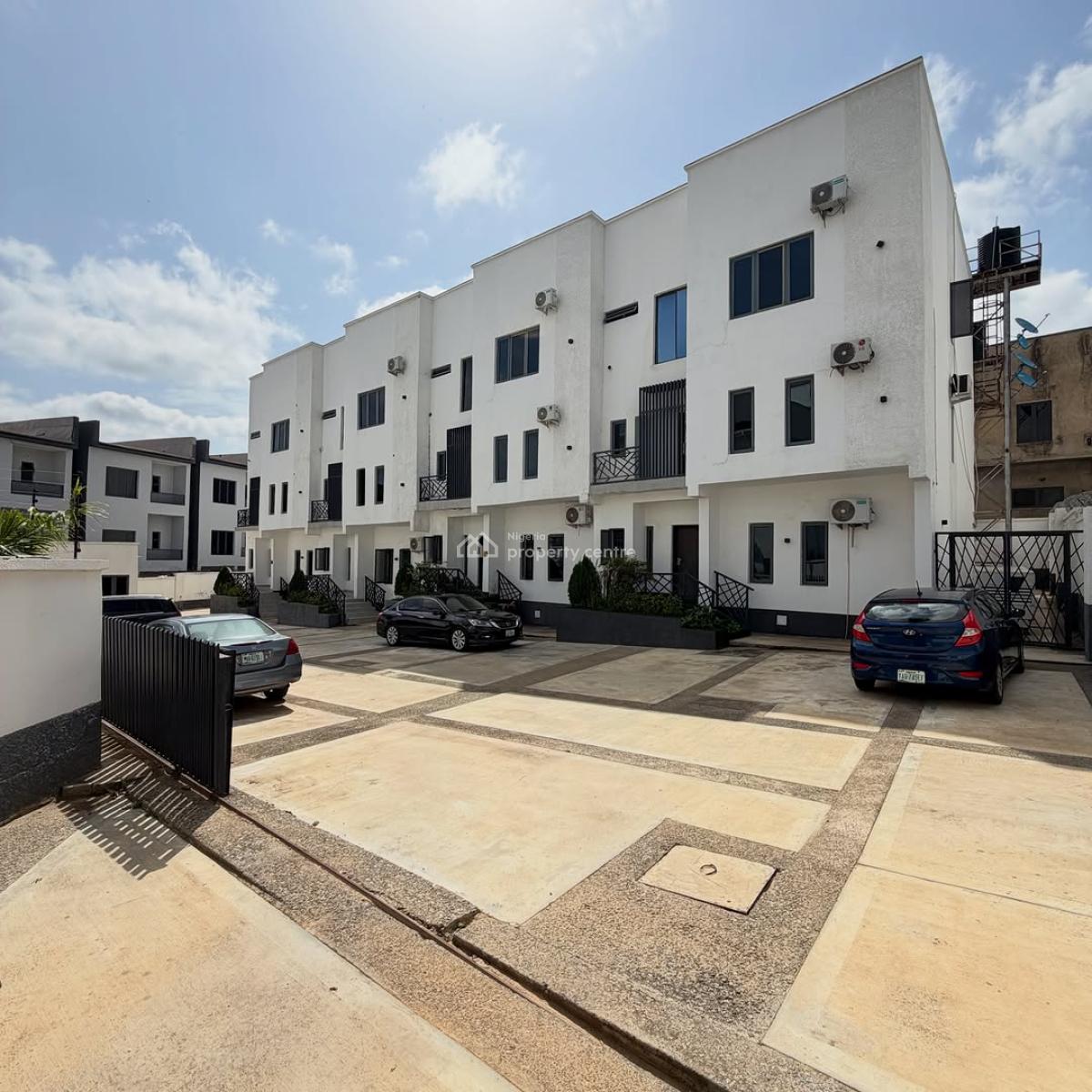 4 Bedroom Terrace, Guzape District, Abuja, Terraced Duplex for Rent