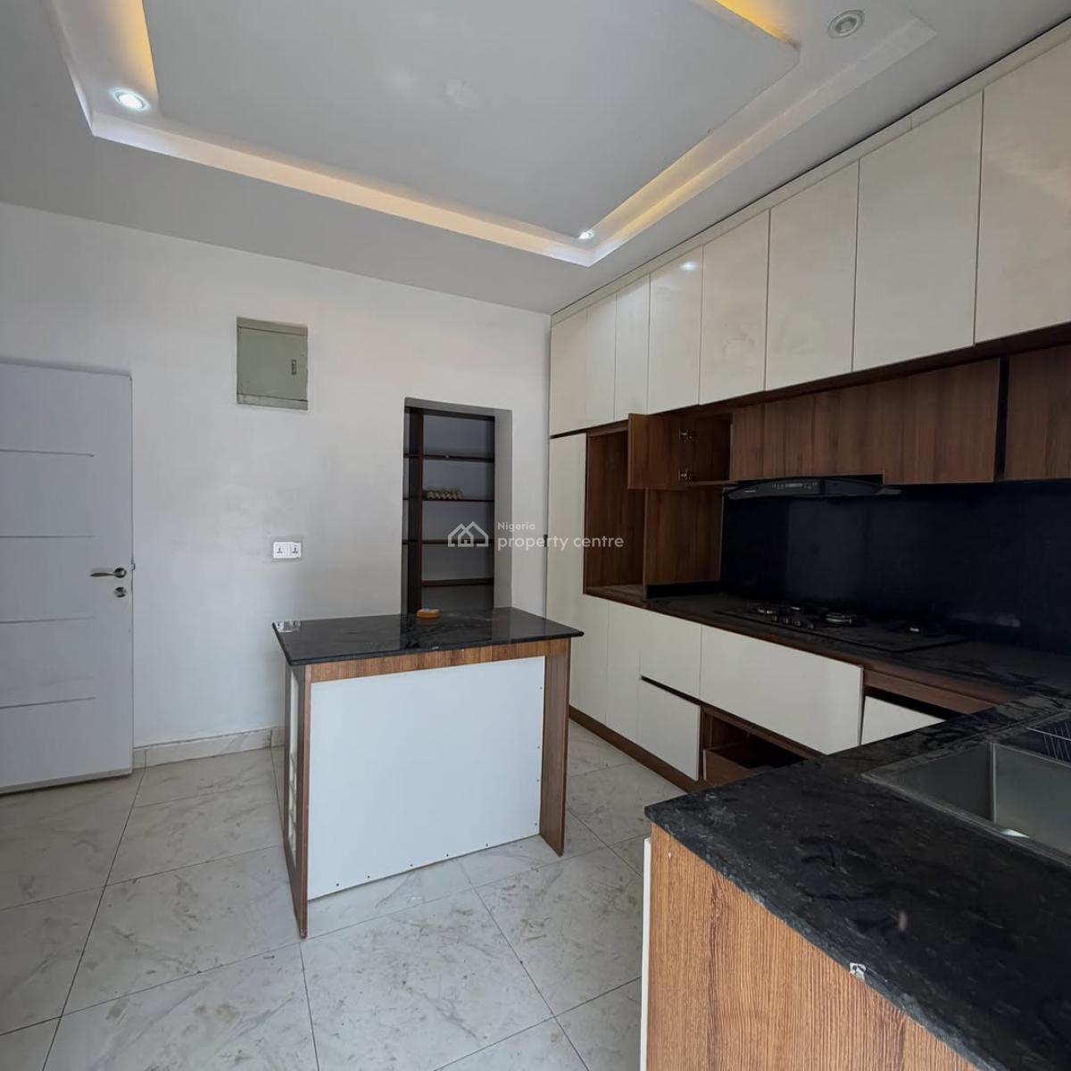 4 Bedroom Terrace, Guzape District, Abuja, Terraced Duplex for Rent