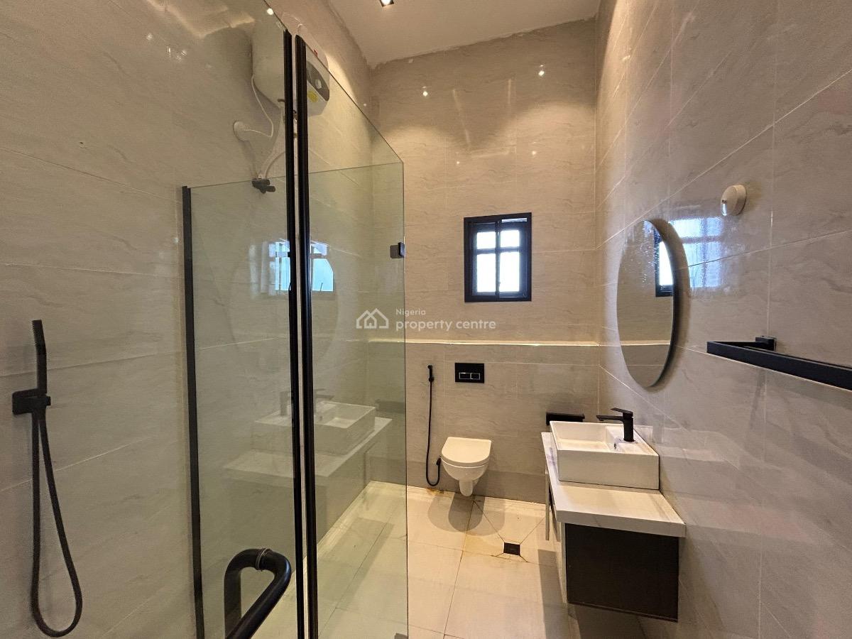 Luxury 3 Bedroom Apartment + Bq, Off Freedom Way, Lekki Phase 1, Lekki, Lagos, Flat / Apartment for Rent