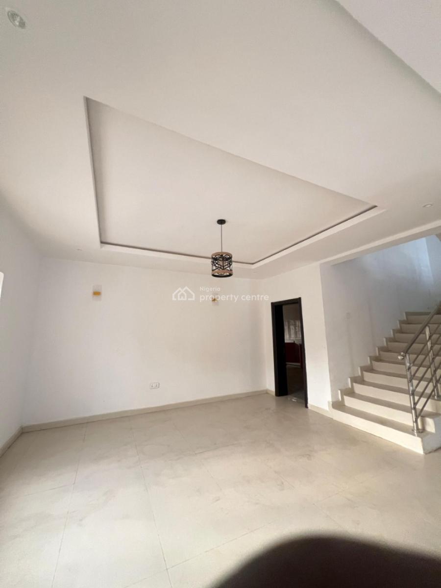Amazing 4 Bedroom Semi-detached Duplex, Guzape Main, Guzape District, Abuja, Semi-detached Duplex for Rent