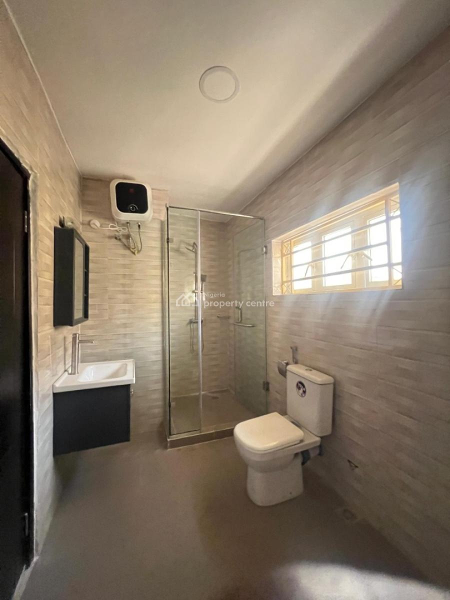 Amazing 4 Bedroom Semi-detached Duplex, Guzape Main, Guzape District, Abuja, Semi-detached Duplex for Rent