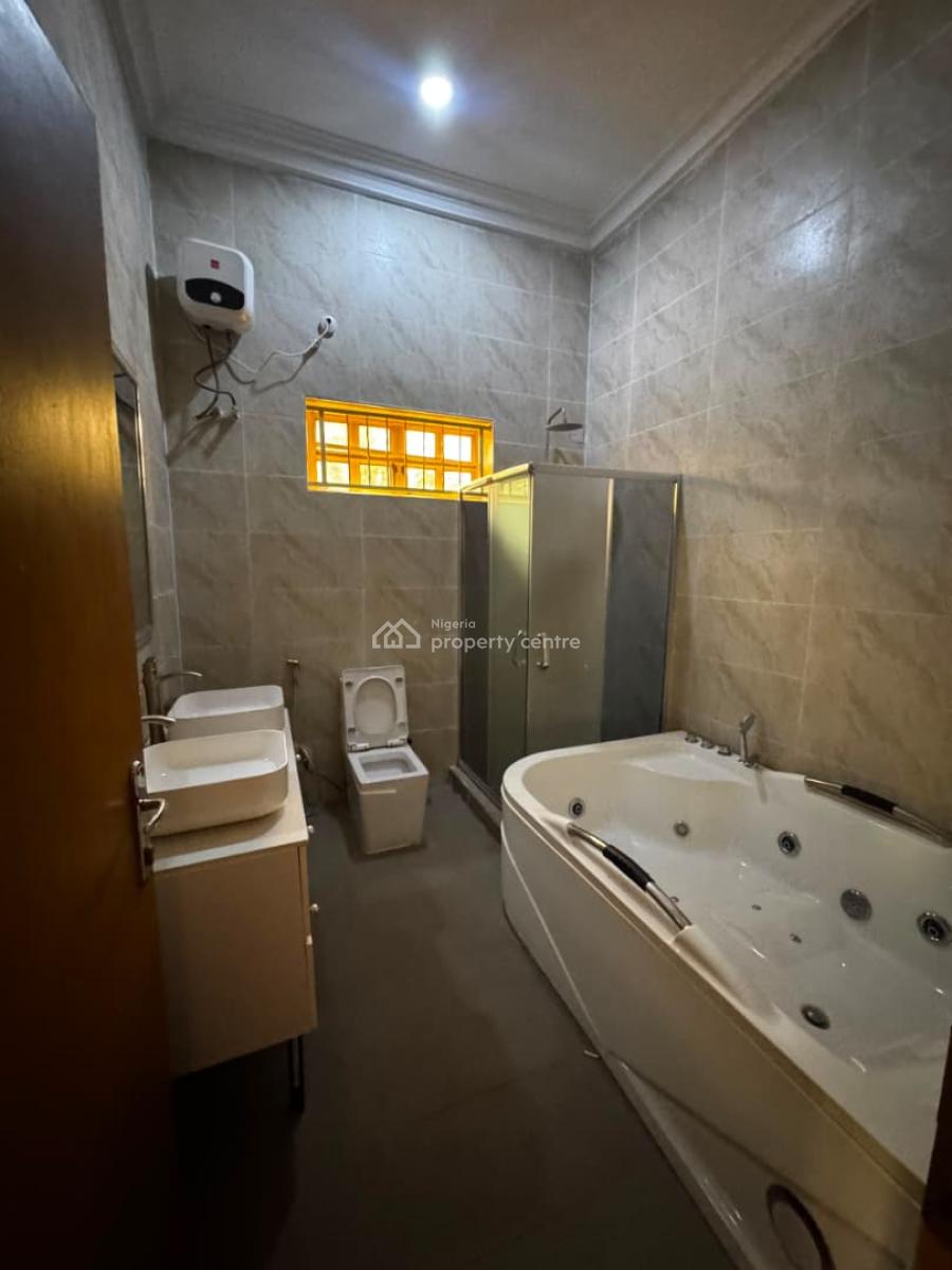 Fully Serviced 4 Bedroom with a Bq, Maitama District, Abuja, Flat / Apartment for Rent