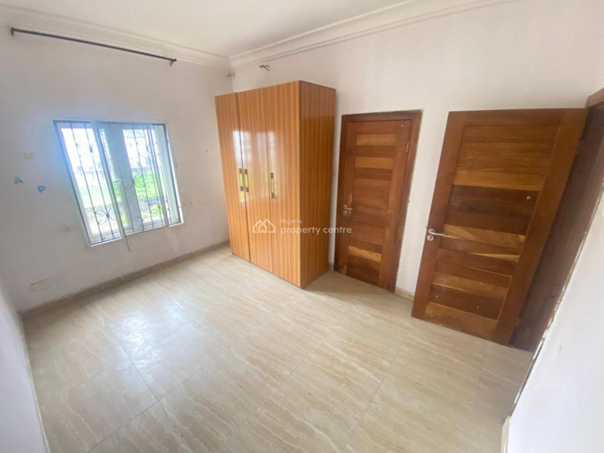 2 Bedroom Apartment with Spacious Living Room, Osapa, Lekki, Lagos, Flat / Apartment for Rent