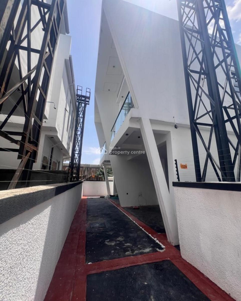 4 Bedroom Semi Detached, Ikota, Lekki, Lagos, Semi-detached Duplex for Sale