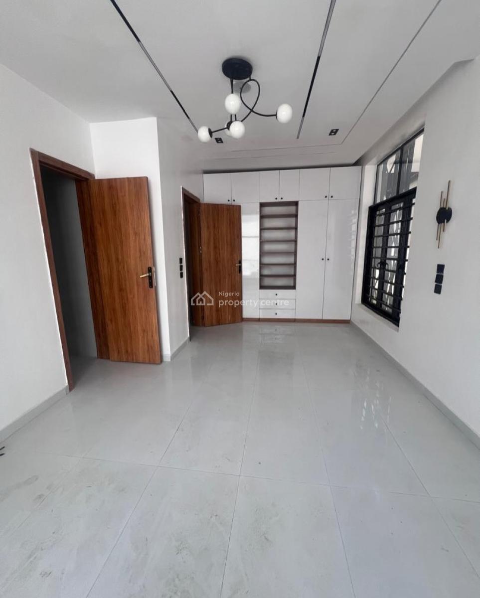 4 Bedroom Semi Detached, Ikota, Lekki, Lagos, Semi-detached Duplex for Sale