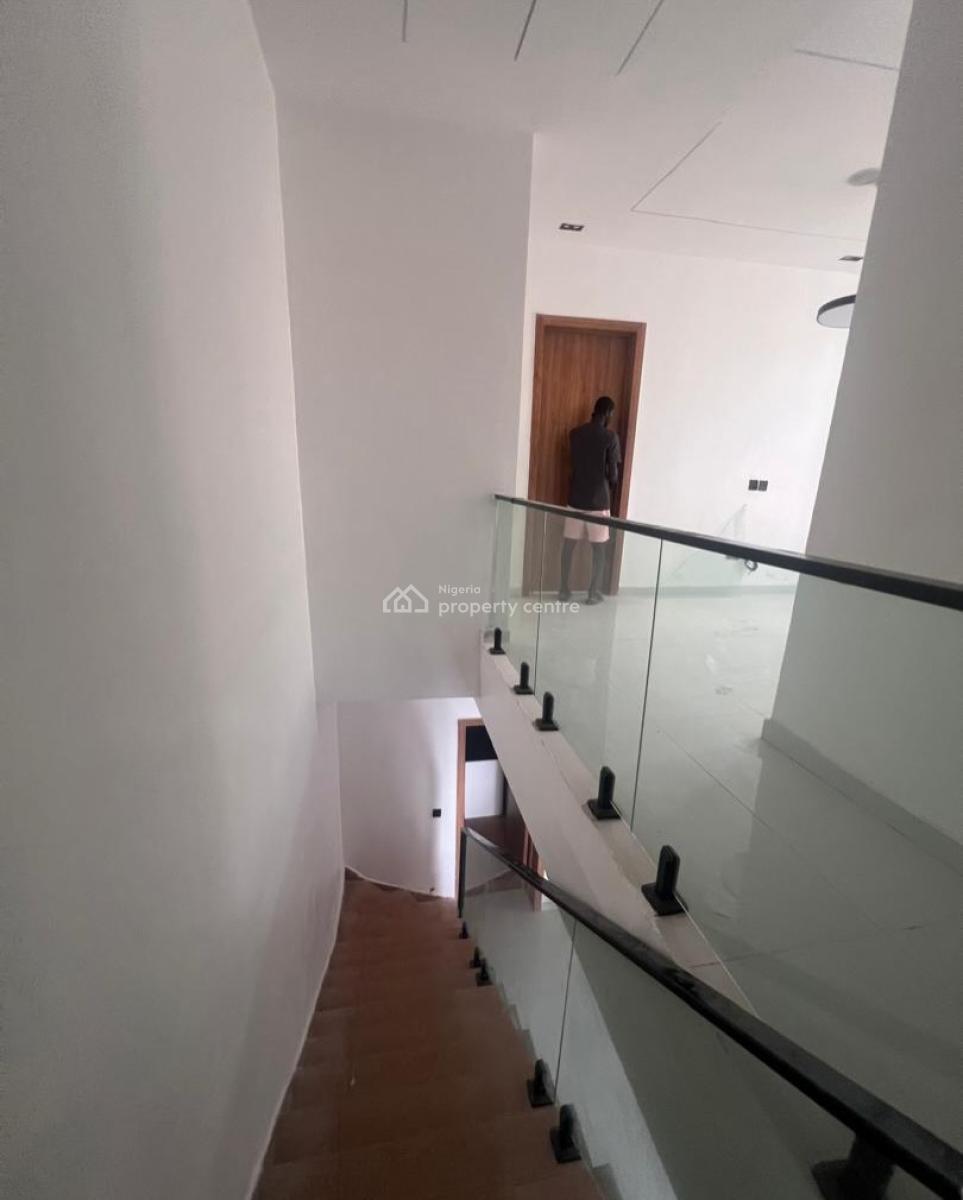 4 Bedroom Semi Detached, Ikota, Lekki, Lagos, Semi-detached Duplex for Sale