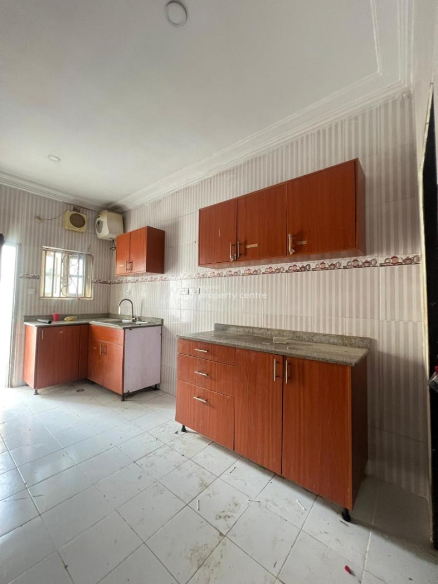 Amazing Service 3 Bedrom Terrace with Excellent Finishing, Guzape Main, Guzape District, Abuja, Terraced Duplex for Rent