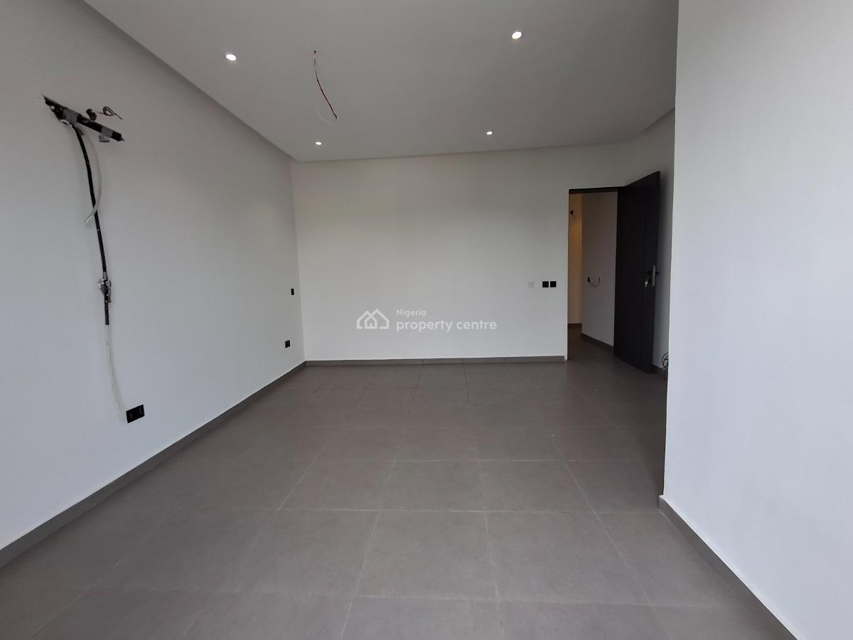 Self Compound 3 Bedroom Terrace with Bq, Lekki Phase 1, Lekki, Lagos, House for Sale