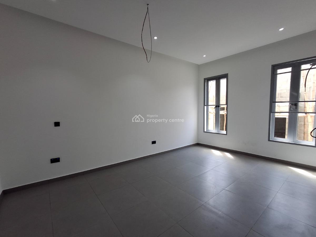 Self Compound 3 Bedroom Terrace with Bq, Lekki Phase 1, Lekki, Lagos, House for Sale