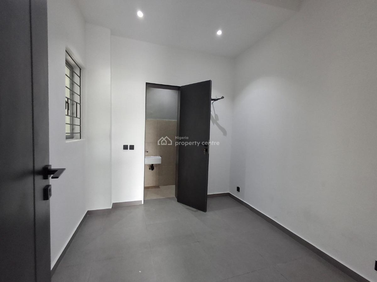 Self Compound 3 Bedroom Terrace with Bq, Lekki Phase 1, Lekki, Lagos, House for Sale