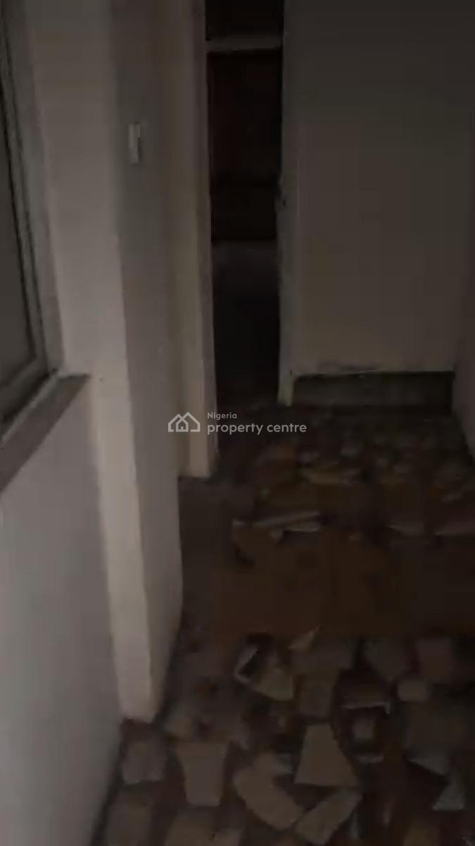 Decent 2 Bedroom Apartment, Off Awolowo Way, Ikeja, Lagos, Flat / Apartment for Rent