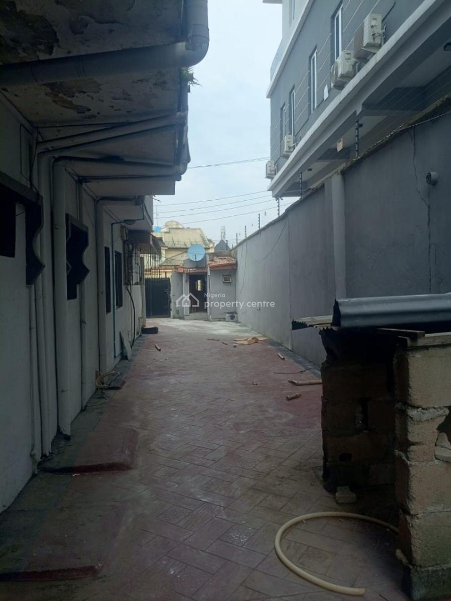 2 Bedroom Semi-detached Duplex, Gra Phase 2, Magodo, Lagos, Flat / Apartment for Rent