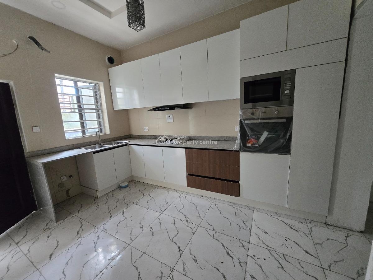 4 Bedroom Terrace Duplex for Distress, Royal Pine Estate, Orchid Road, Lekki Phase 2, Lekki, Lagos, Terraced Duplex for Sale