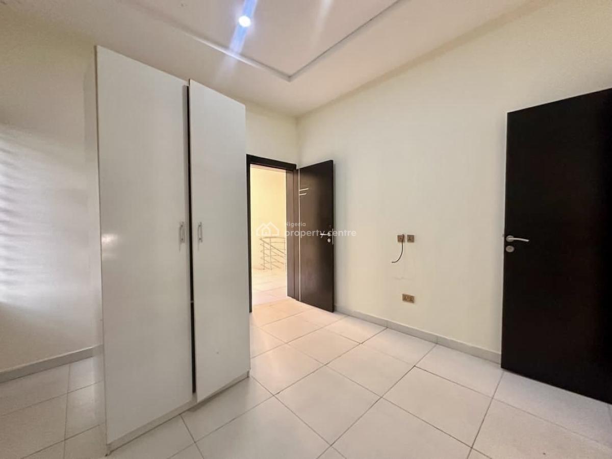 Well-maintained 4-bedroom Terrace Duplex, Vgc Extension, Ajah, Lagos, Terraced Duplex for Rent
