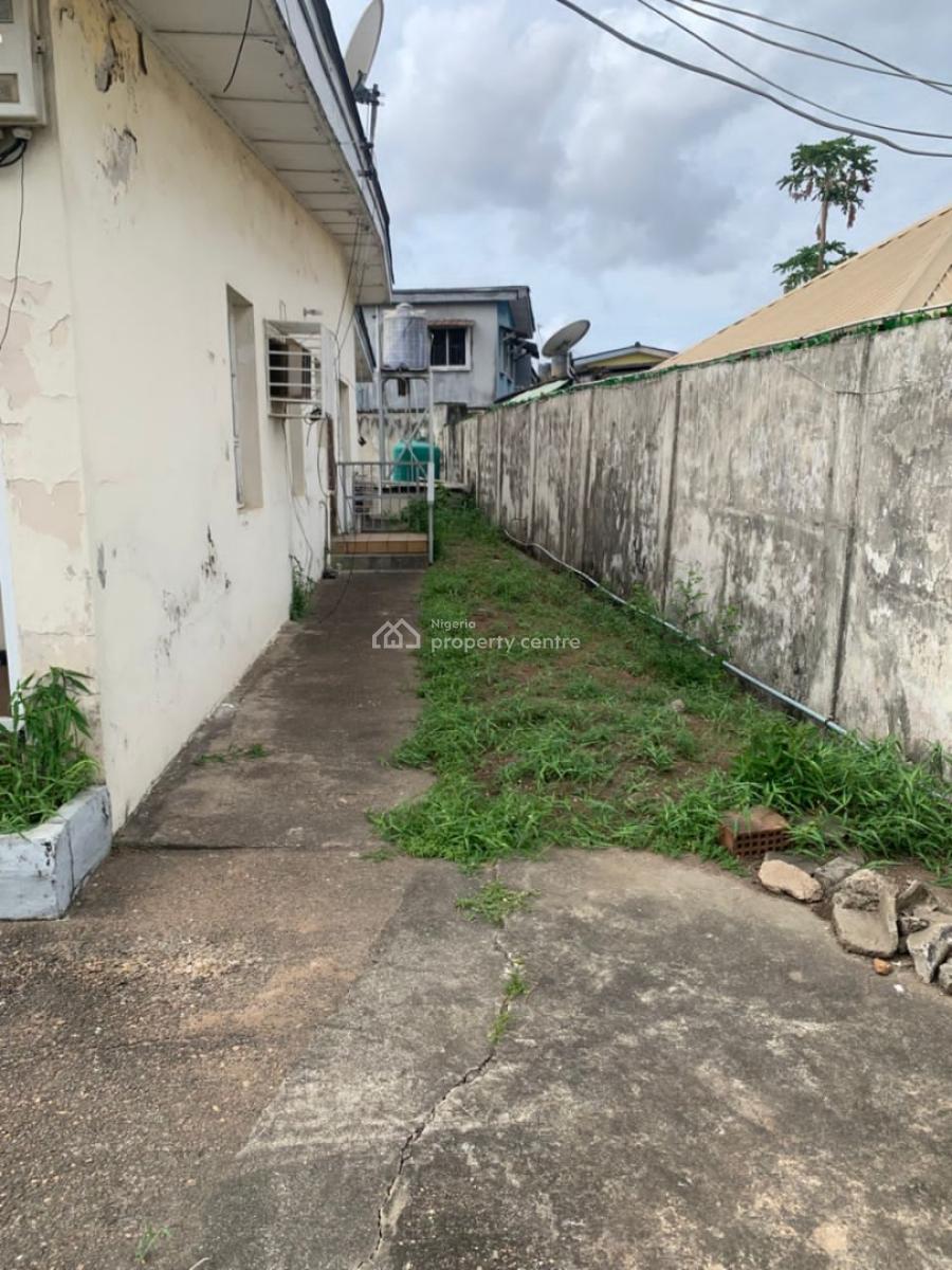 Commercial 3 Bedroom Detached Bungalow, Off Adeniran Ogunsanya, Surulere, Lagos, Office Space for Rent