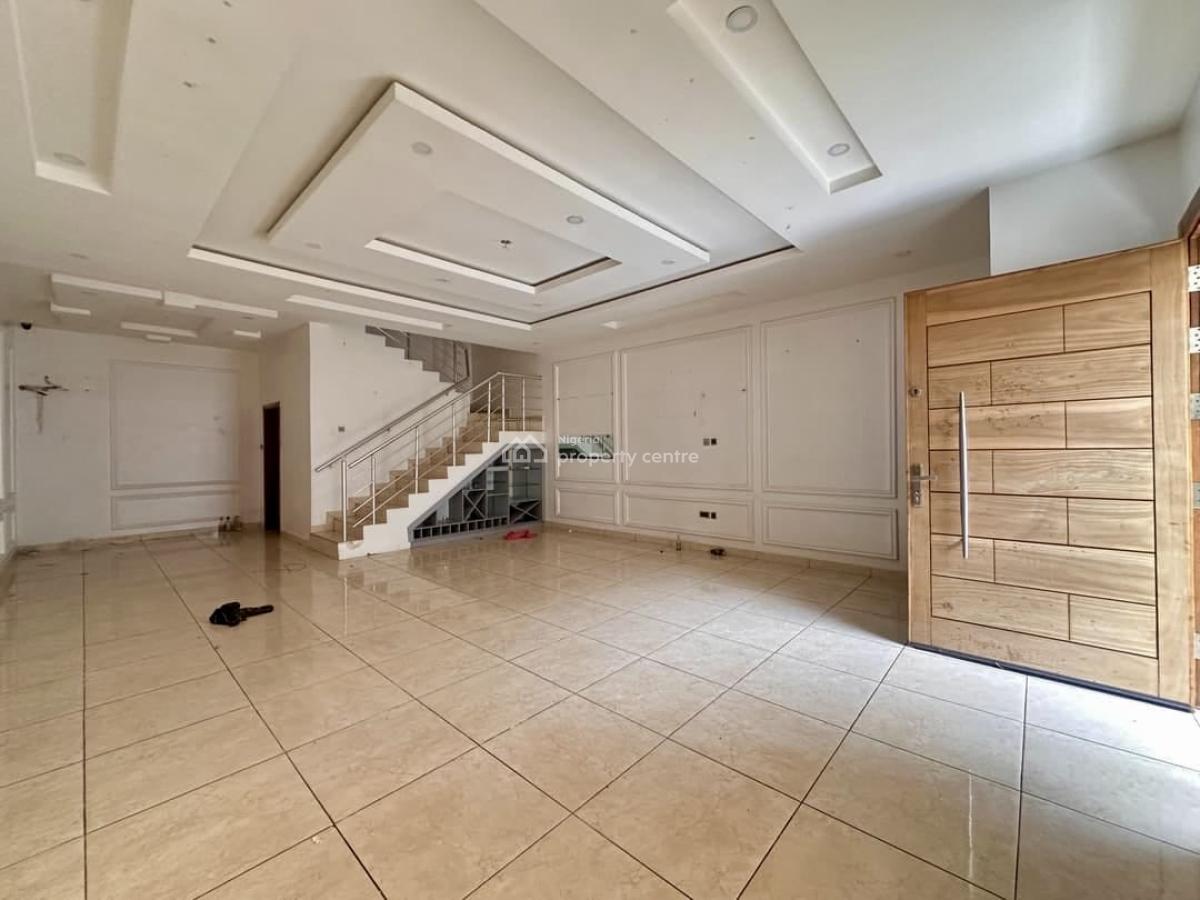 -	Well-finished 4-bedroom Terrace Duplex with Bq, Lekki, Lekki Phase 1, Lekki, Lagos, Terraced Duplex for Rent