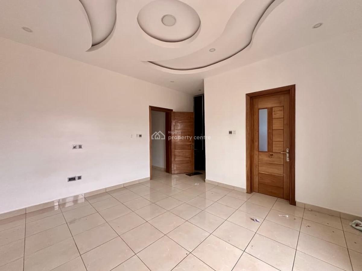 -	Well-finished 4-bedroom Terrace Duplex with Bq, Lekki, Lekki Phase 1, Lekki, Lagos, Terraced Duplex for Rent