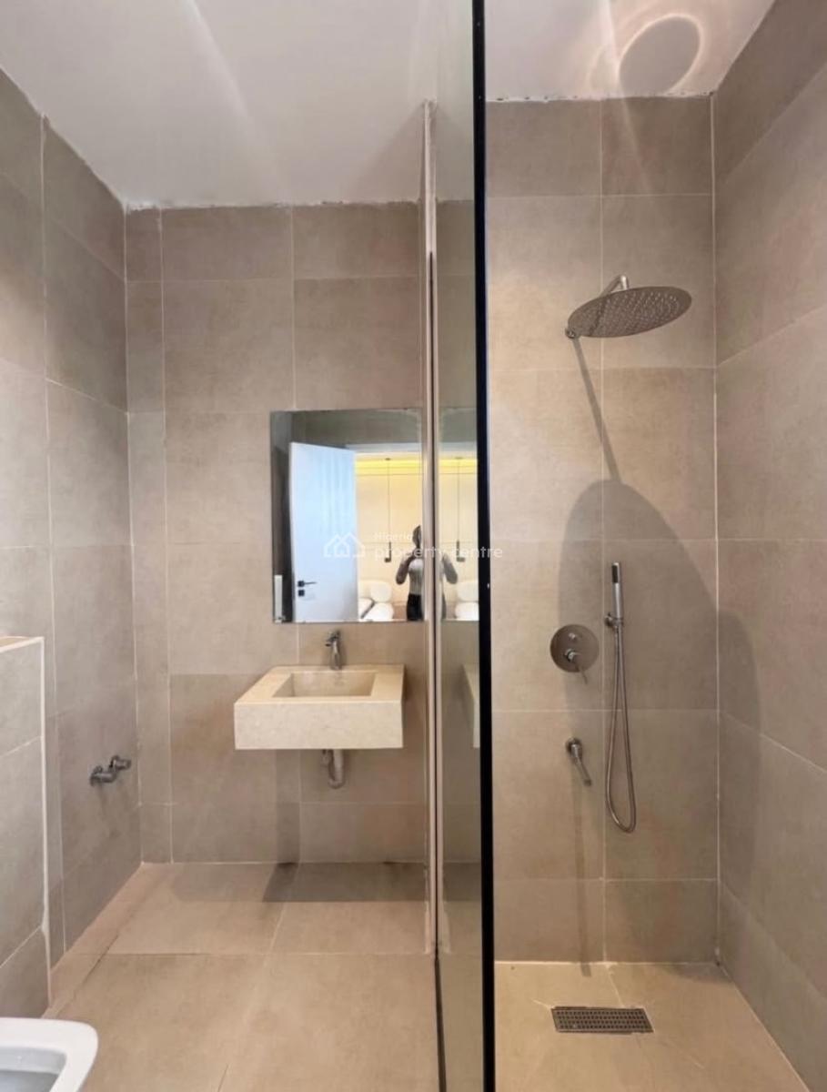 Tastefully Furnished 2 Bedroom Apartment with Pool,elevator and Gym, Lekki Phase 1, Lekki, Lagos, Flat / Apartment for Rent