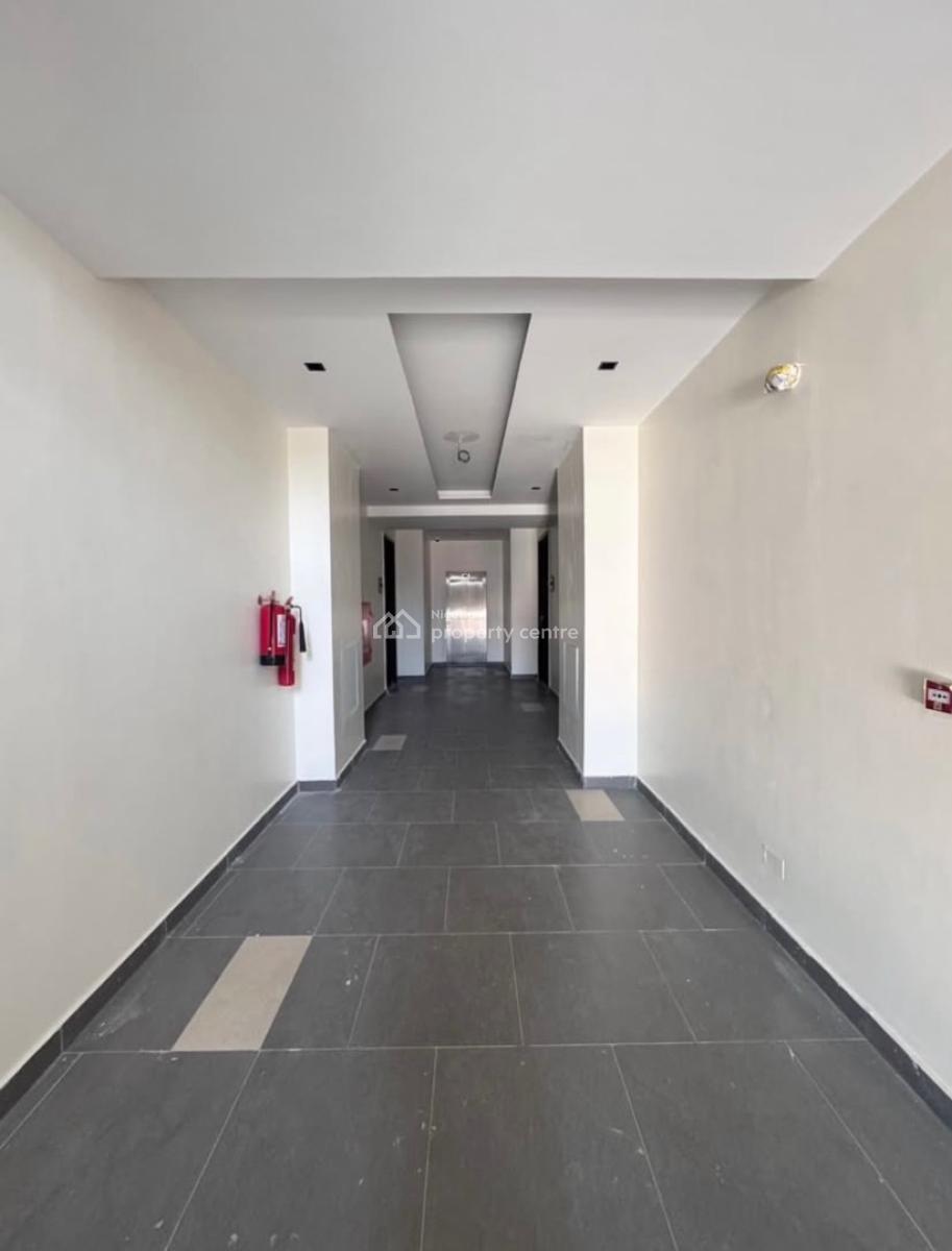 Tastefully Furnished 2 Bedroom Apartment with Pool,elevator and Gym, Lekki Phase 1, Lekki, Lagos, Flat / Apartment for Rent