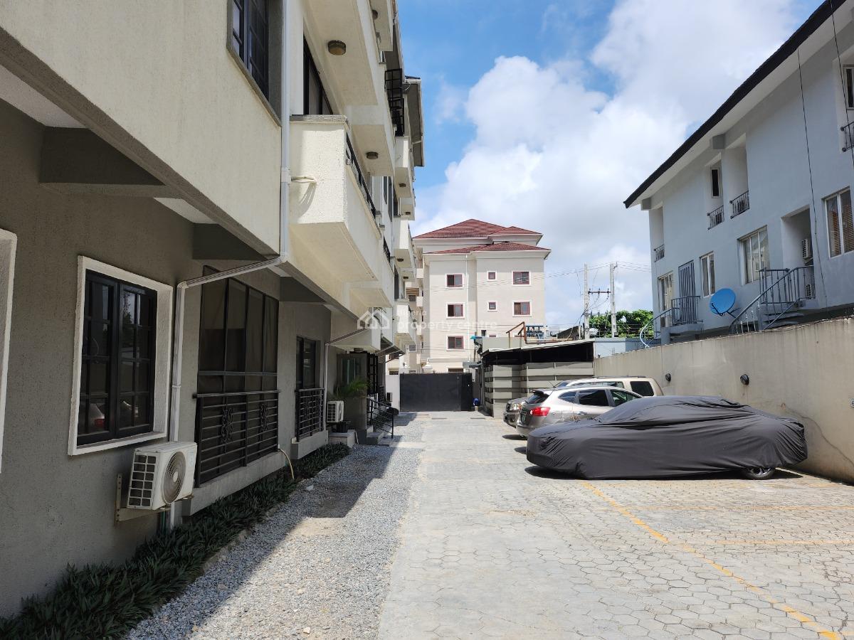The Most Affordable 3 Bedroom Apartment in a Secured Highbrow Vicinity, Old Ikoyi Lagos, Ikoyi, Lagos, House for Rent