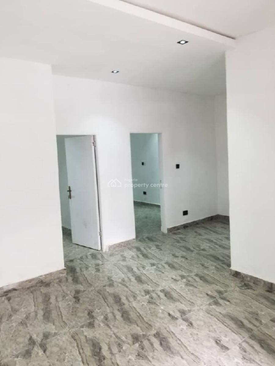2 Bedroom Apartment with Spacious Living Room, Lekki Phase 1, Lekki, Lagos, Flat / Apartment for Rent