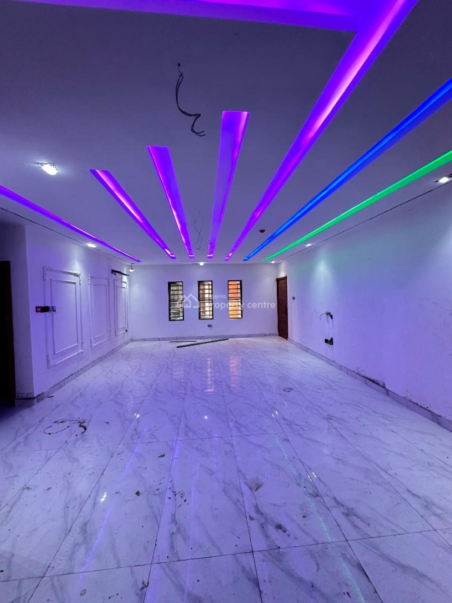 Aesthetically Pleasing 3 Bedroom Apartment with Premium Amenities, Exquisite Luxury Spacious 3 Bedroom Apartment with Gym, Swimming Pool, Lekki Phase 1, Lekki, Lagos, Flat / Apartment for Sale