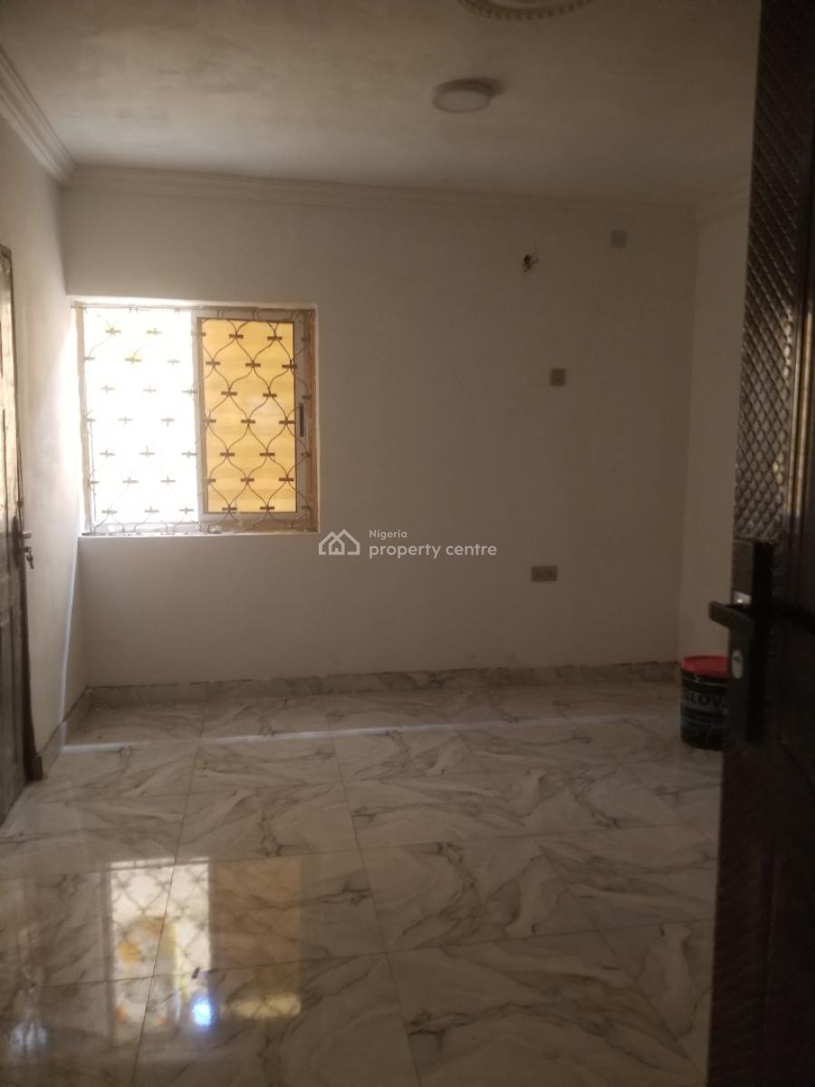 2 Bedroom Flat with Ensuite Toilets, Off Alh. Marsha, Surulere, Lagos, Flat / Apartment for Rent