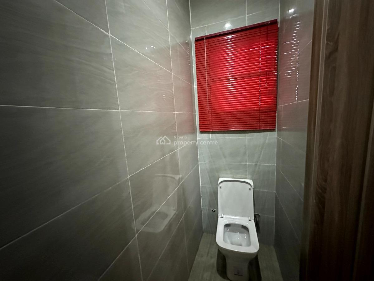 Luxury Ensuit 2 Bedroom Spacious Apt Up Floor, Lekki Right Hand Side (rhs), Lekki Phase 1, Lekki, Lagos, Flat / Apartment for Rent