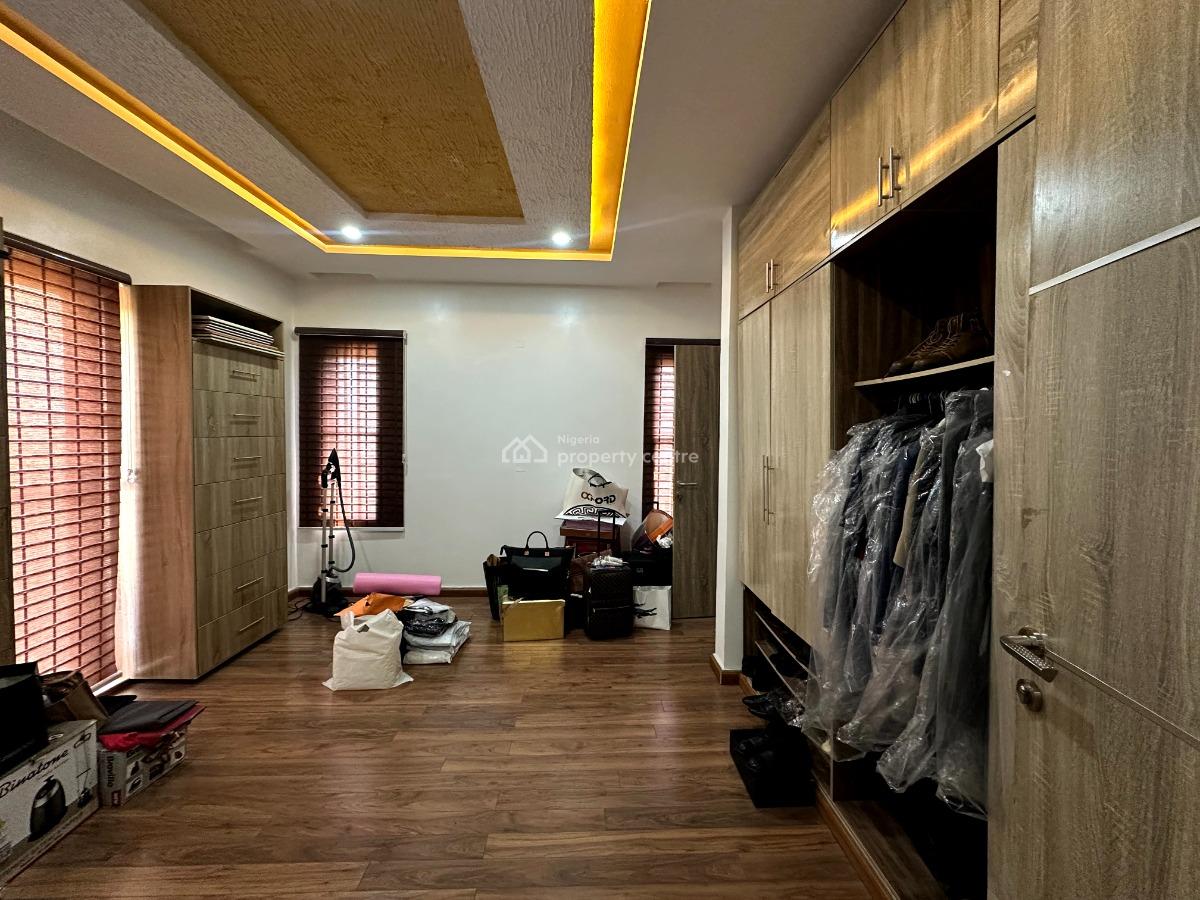 Luxury Ensuit 2 Bedroom Spacious Apt Up Floor, Lekki Right Hand Side (rhs), Lekki Phase 1, Lekki, Lagos, Flat / Apartment for Rent