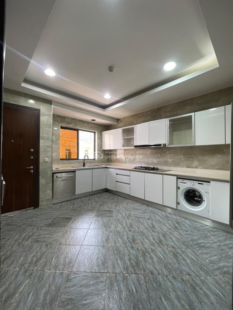 Spacious 4 Bedroom Maisonette with a Bq. Kindly Read The Brief First, Banana Island, Ikoyi, Lagos, House for Rent