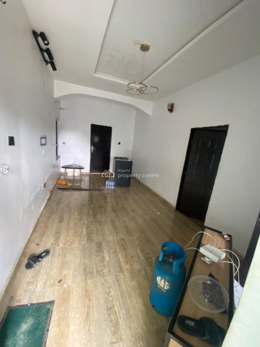 Neatly Used 1 Bedroom Flat, Divine Garden Estate, Opposite Yakoyo, Before Sky Mall, Sangotedo, Ajah, Lagos, Flat / Apartment for Rent