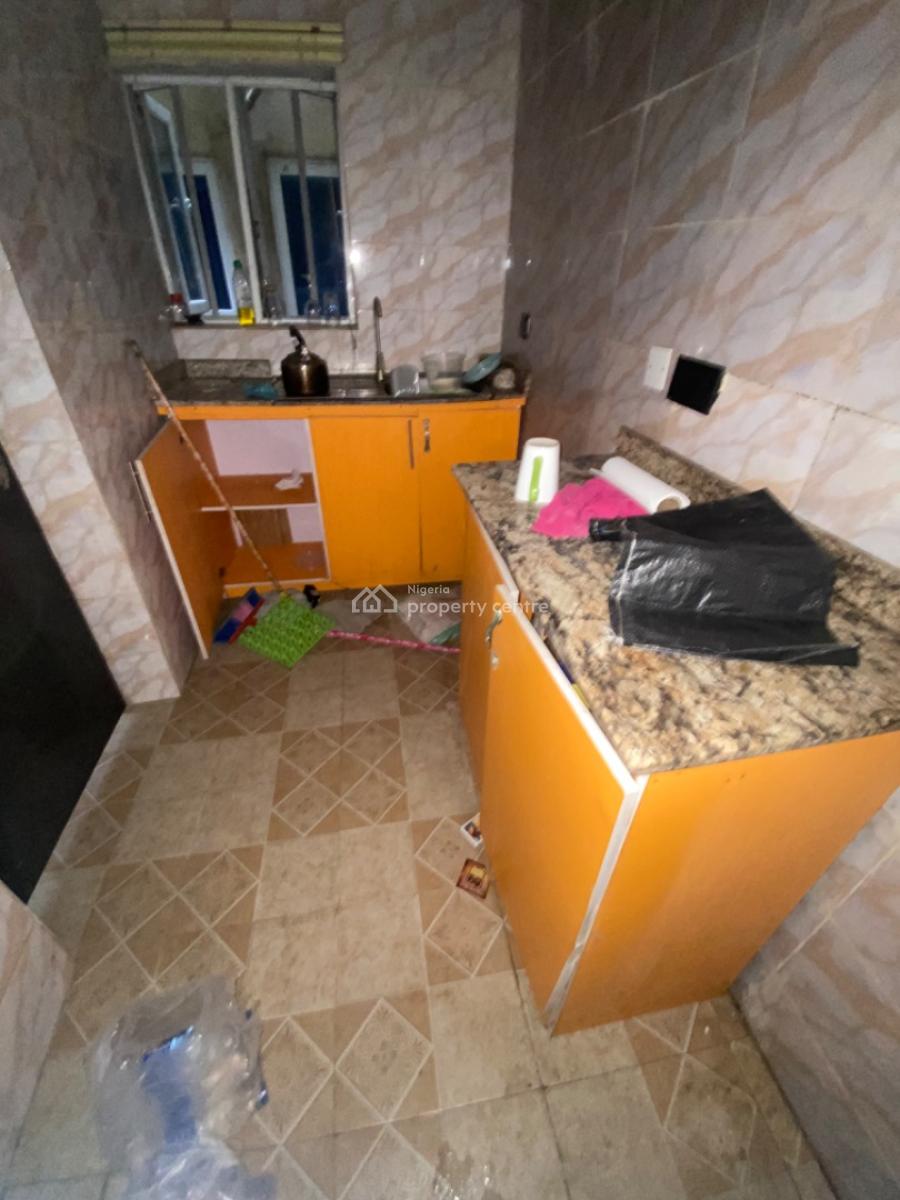 Neatly Used 1 Bedroom Flat, Divine Garden Estate, Opposite Yakoyo, Before Sky Mall, Sangotedo, Ajah, Lagos, Flat / Apartment for Rent