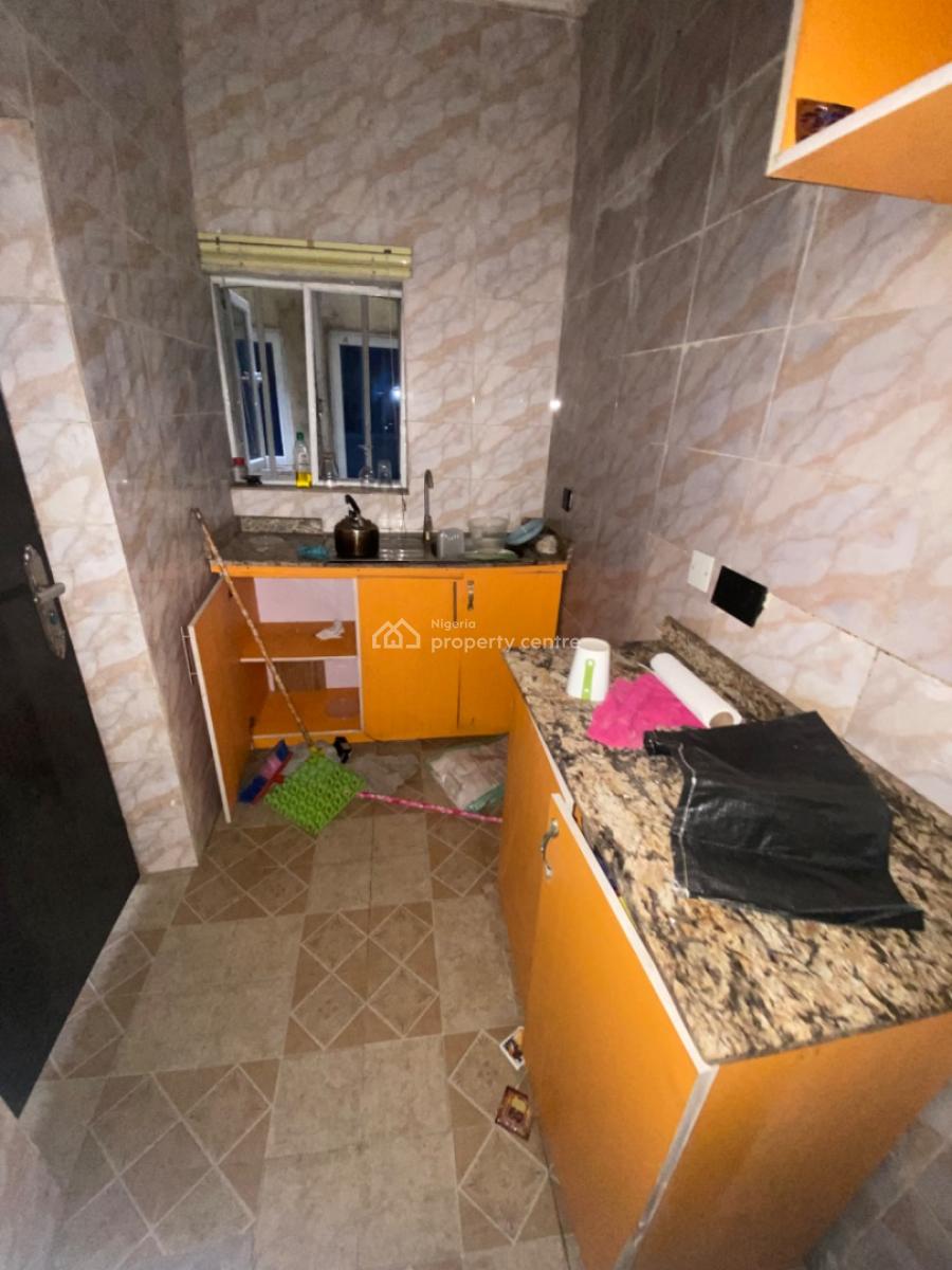 Neatly Used 1 Bedroom Flat, Divine Garden Estate, Opposite Yakoyo, Before Sky Mall, Sangotedo, Ajah, Lagos, Flat / Apartment for Rent