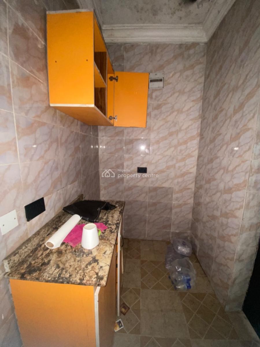 Neatly Used 1 Bedroom Flat, Divine Garden Estate, Opposite Yakoyo, Before Sky Mall, Sangotedo, Ajah, Lagos, Flat / Apartment for Rent