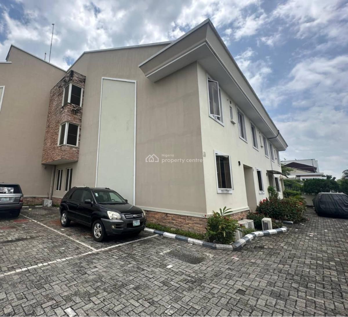 Tastefuly Finsihed 4bedroom Terrace and a Bq in Banana Island, Banana Island ,ikoyi ,lagos ,nigeria, Banana Island, Ikoyi, Lagos, Terraced Duplex for Sale