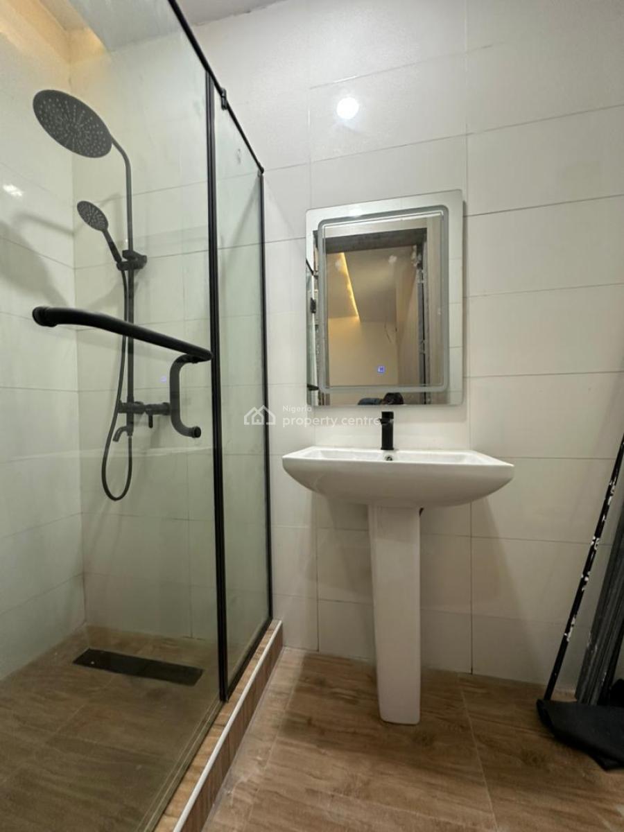 Contemporary 3 Bedroom Apartment, Phase 1, Lekki, Lagos, Flat / Apartment for Sale