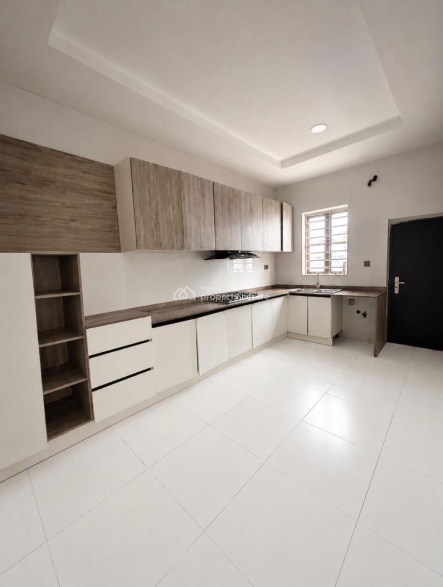 Spacious Sharp One Bedroom Apartment with a Spacious Kitchen, Orchid Lekki Royal Pine Estate, Lekki, Lagos, Mini Flat (room and Parlour) for Rent