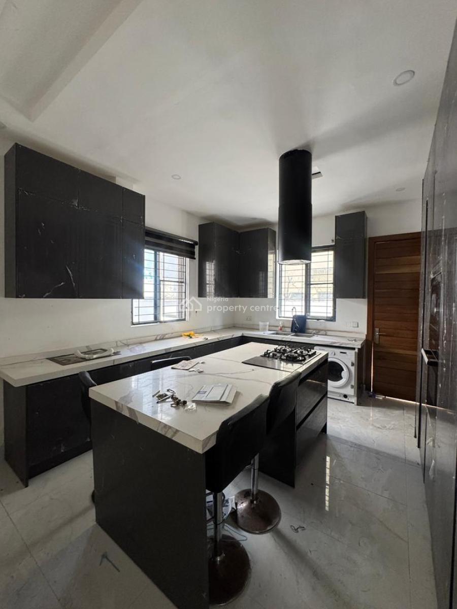5-bedroom Detached Residence& Bq in Lekki Phase 1, Lekki Phase 1, Lekki, Lagos, Detached Duplex for Sale
