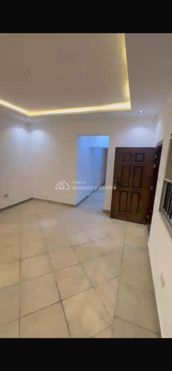 Standard Mini Flat in a Gated Estate, Ikota, Lekki, Lagos, Flat / Apartment for Rent