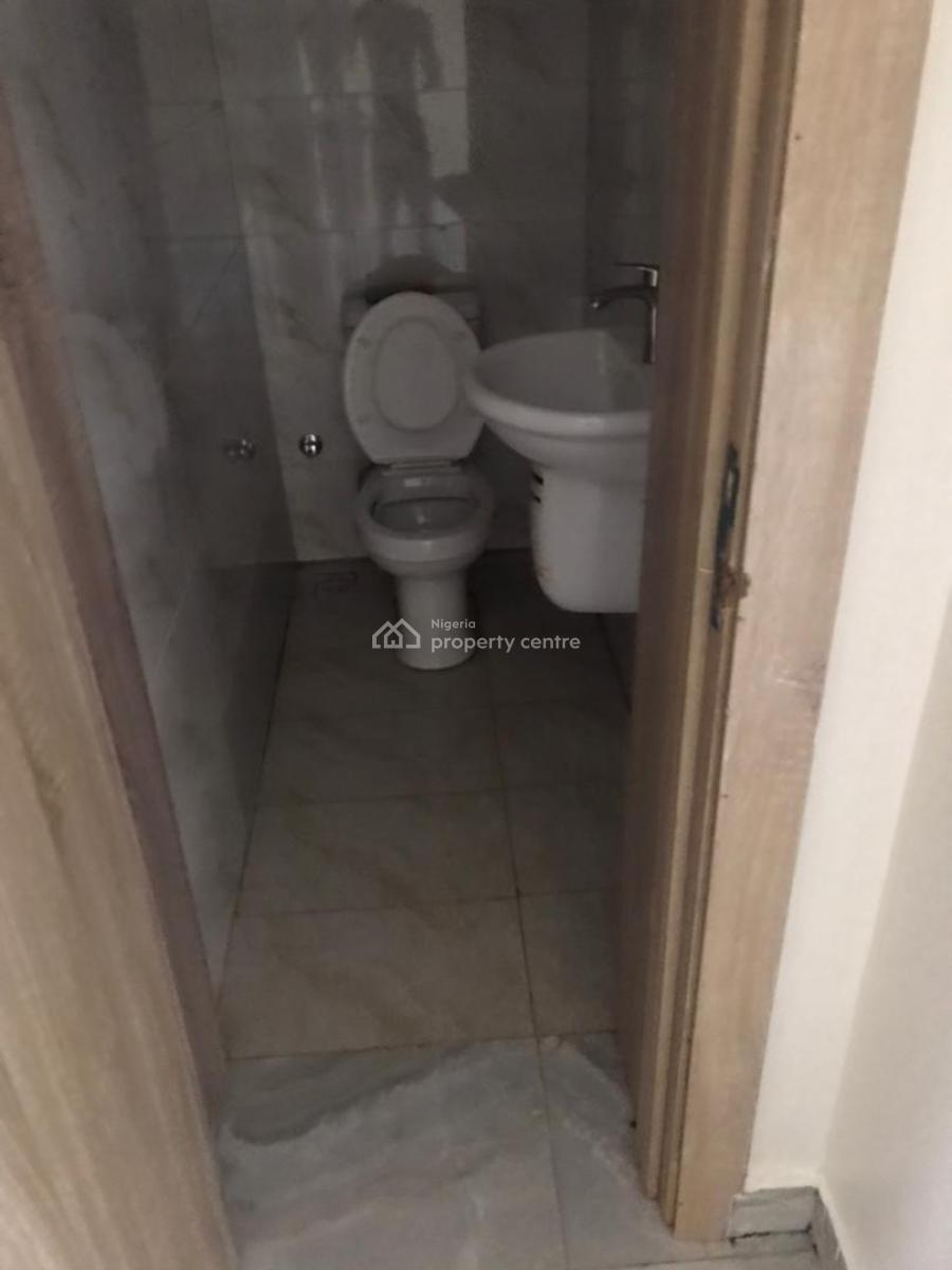 3 Bedroom Apartment with Bq and 24 Hours Power Supply  and Pool, Lekki Conservation, Lekki, Lagos, Flat / Apartment for Rent