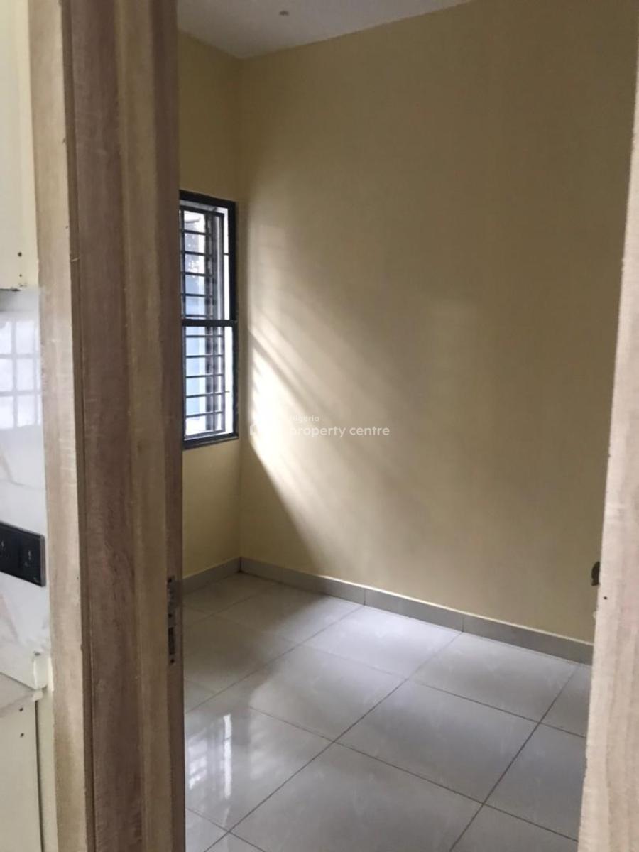 3 Bedroom Apartment with Bq and 24 Hours Power Supply  and Pool, Lekki Conservation, Lekki, Lagos, Flat / Apartment for Rent