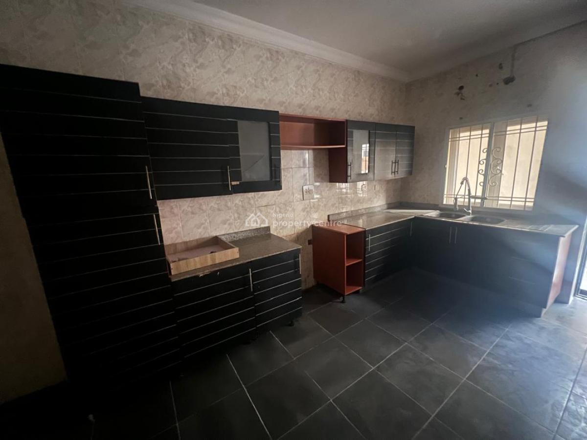 3 Bedroom Bedroom Terrace Duplex with Bq, Lekki Phase 1, Lekki, Lagos, Terraced Duplex for Rent