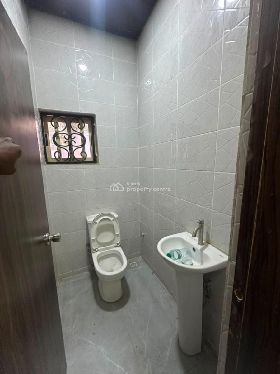 3 Bedroom Guest Charlet ( Office Use Only), Wuse 2, Abuja, Detached Bungalow for Rent