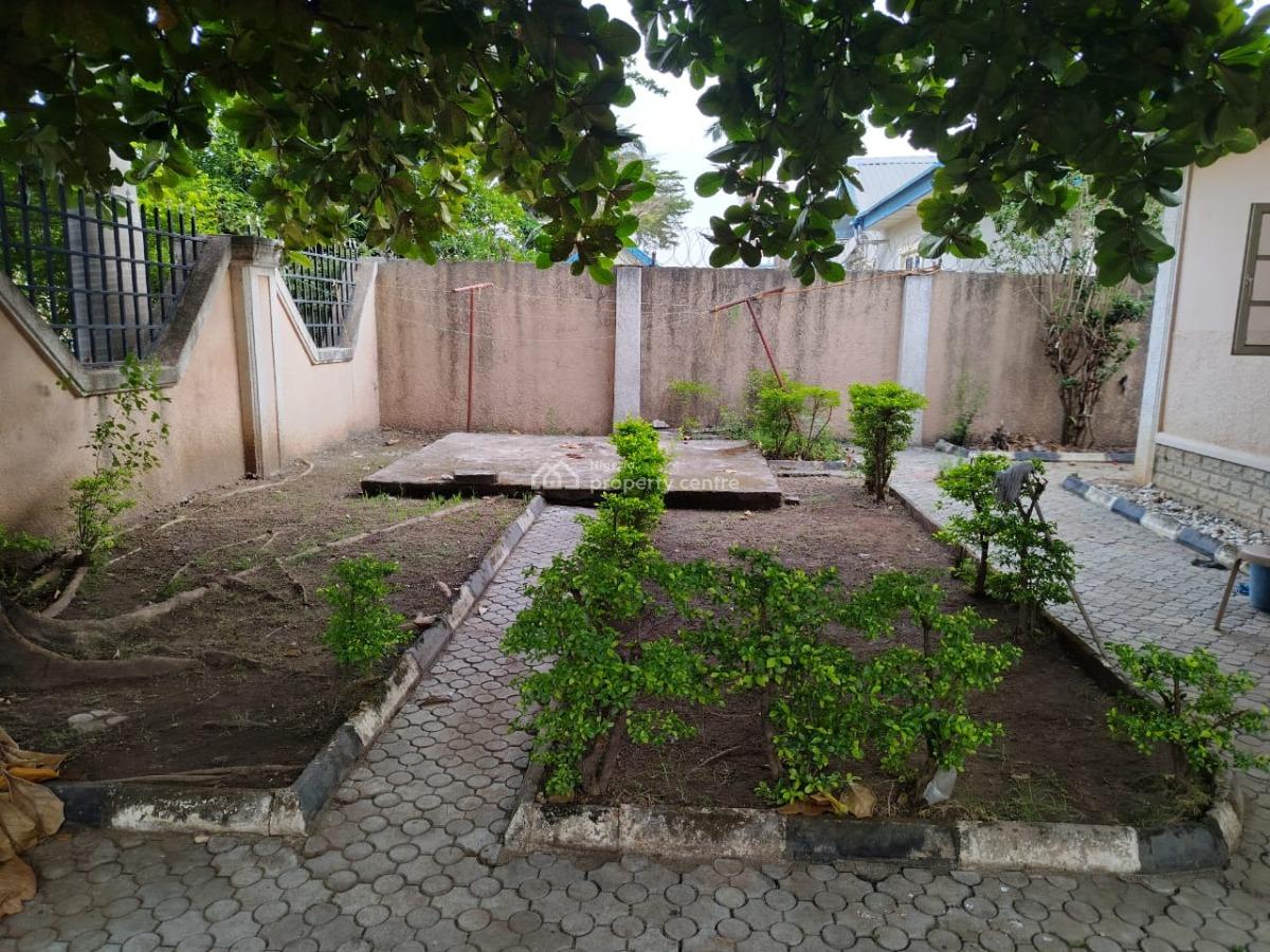 Standard 3 Bedroom Detached House with 2 Rooms Boys Quarters, Galadimawa, Abuja, Detached Bungalow for Sale