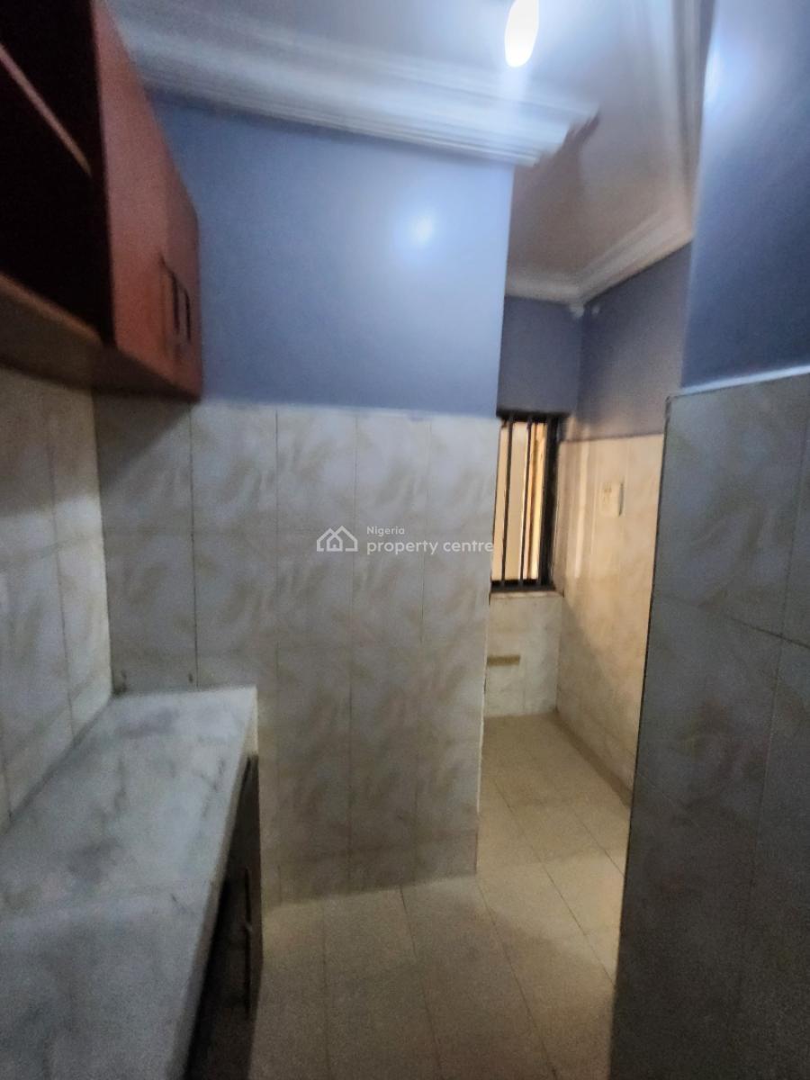 Clean 1 Bedroom Flat, 1st & Ground Floor Available,with Inverter, Wuse, Abuja, Flat / Apartment for Rent